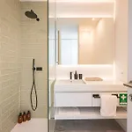 Inside Avenida * أفيرو