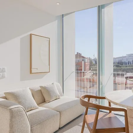 Inside Avenida * אבאירו