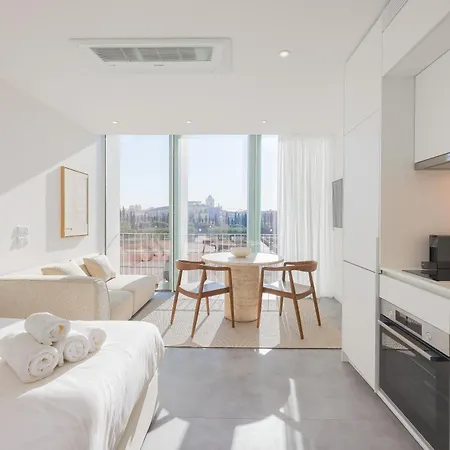 Inside Avenida * אבאירו