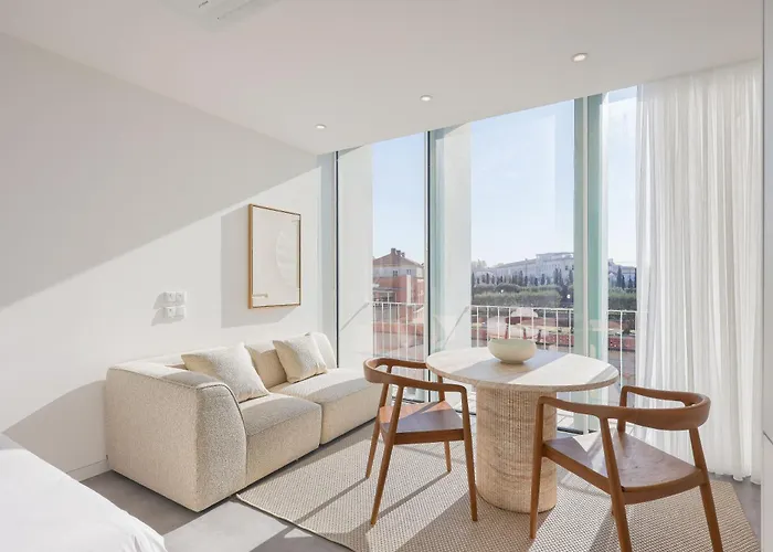 Inside Avenida Aveiro